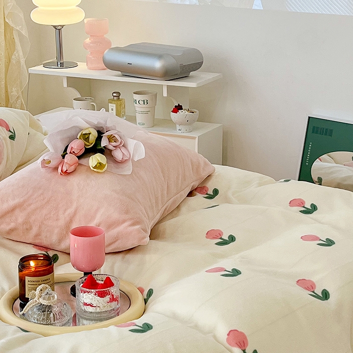 91家纺网 家纺一手货源 找家纺 昔可家纺 2024新款印花牛奶绒四件套系列-2023年热款系列 粉嫩小郁金2