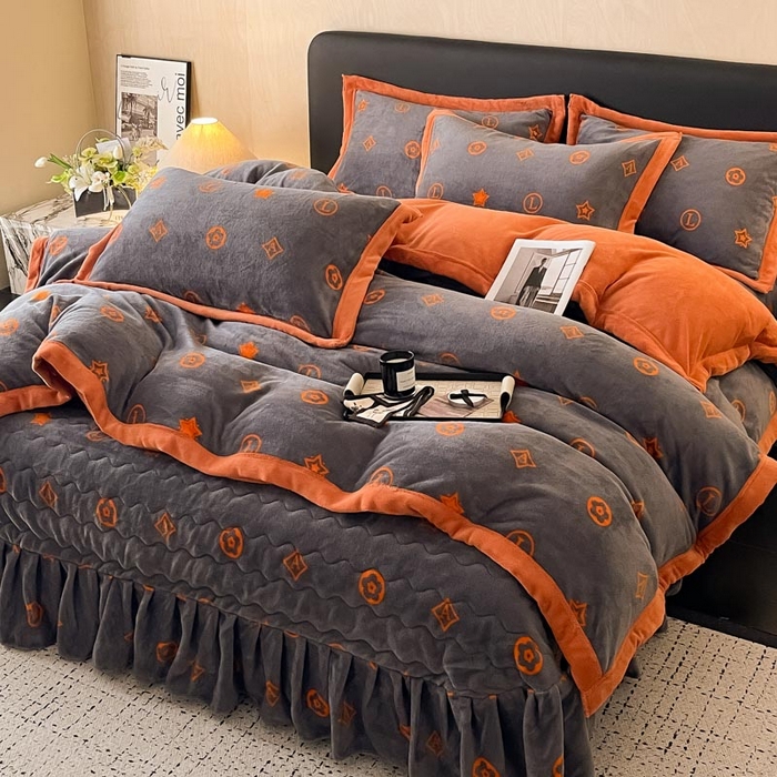 91家纺网 家纺一手货源 找家纺 茉保家纺 2024新款包边款印花牛奶绒床盖四件套 米兰-橘