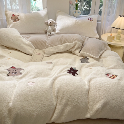 91家纺网 家纺一手货源 找家纺 总满座2025爆款绵羊绒牛奶绒绣花小清新四件套