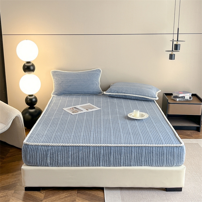 91家纺网 家纺一手货源 找家纺 欧邦 新款提花针织绒牛奶绒铂金系列床笠三件套四件套 针织绒-松蓝