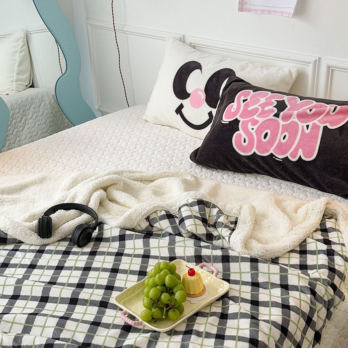 91家纺网 家纺一手货源 找家纺 昔可家纺 2024新款羊羔绒牛奶绒毛毯系列（三）-场景二-ins风系列 雾川灰格