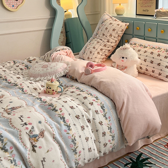 91家纺网 家纺一手货源 找家纺 昔可家纺 2024新款印花牛奶绒四件套系列-复古小清新系列 郁金香花花兔