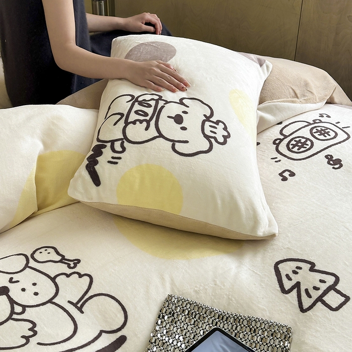 91家纺网 家纺一手货源 找家纺 昔可家纺 2024新款大版数码印花设计师牛奶绒四件套 狗狗厨师