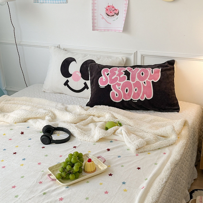 91家纺网 家纺一手货源 找家纺 昔可家纺 2024新款羊羔绒牛奶绒毛毯系列（三）-场景二-少女风系列 彩色小星星