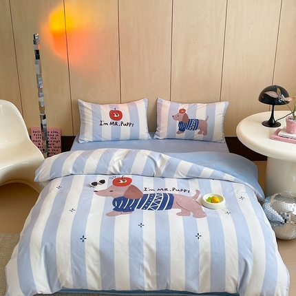 91家纺网 家纺一手货源 找家纺 昔可家纺 2024新款大版数码印花设计师牛奶绒四件套 苹果狗先森