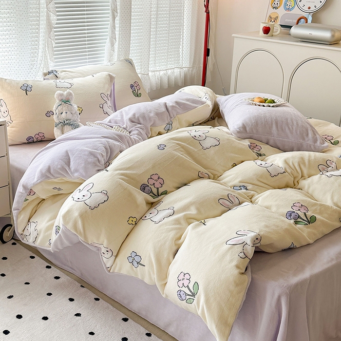 91家纺网 家纺一手货源 找家纺 昔可家纺 2024新款印花牛奶绒四件套系列-2023年热款系列 花小兔