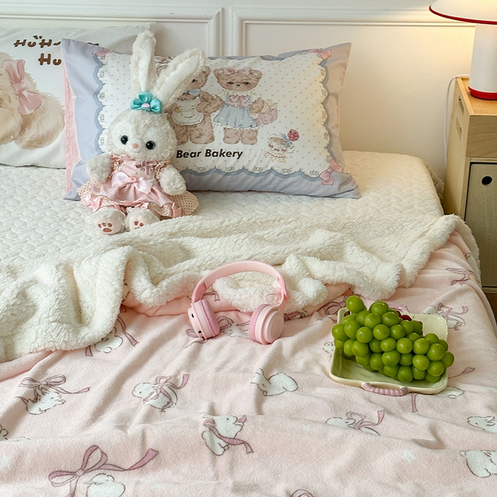 91家纺网 家纺一手货源 找家纺 昔可家纺 2024新款羊羔绒牛奶绒毛毯系列（三）-场景二-卡通系列 星野兔