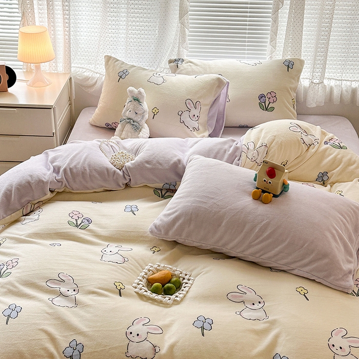 91家纺网 家纺一手货源 找家纺 昔可家纺 2024新款印花牛奶绒四件套系列-2023年热款系列 花小兔