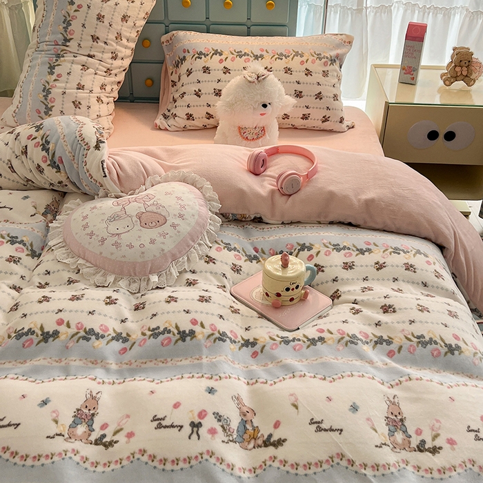 91家纺网 家纺一手货源 找家纺 昔可家纺 2024新款印花牛奶绒四件套系列-复古小清新系列 郁金香花花兔