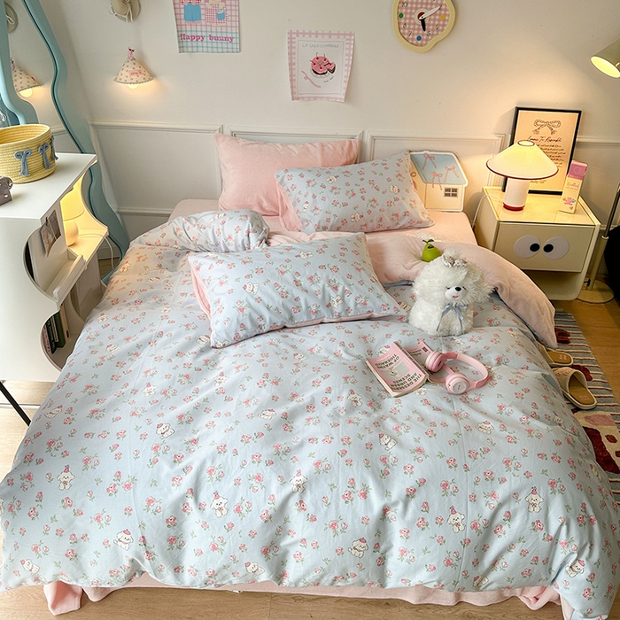 91家纺网 家纺一手货源 找家纺 昔可家纺 2024新款秋冬新款棉加牛奶绒四件套 花花小奶狗