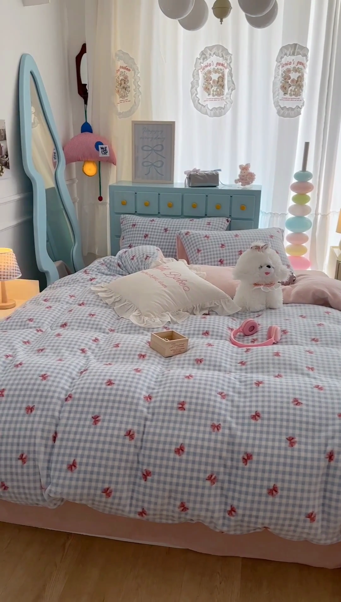 91家纺网 家纺一手货源 找家纺 昔可家纺 2024新款印花牛奶绒四件套系列-ins少女系列 蓝格蝴蝶结