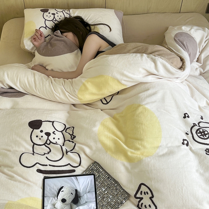 91家纺网 家纺一手货源 找家纺 昔可家纺 2024新款大版数码印花设计师牛奶绒四件套 狗狗厨师