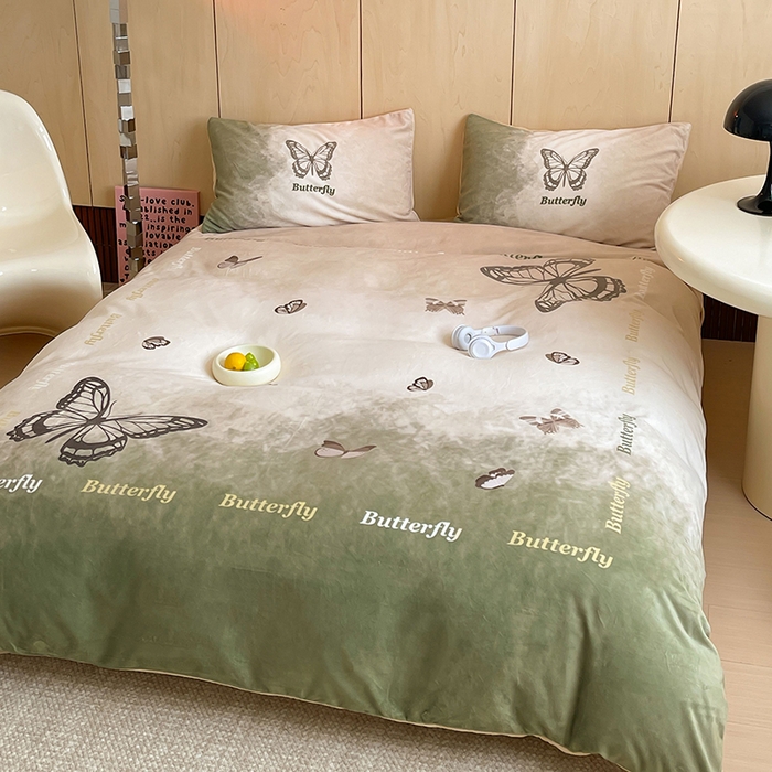 91家纺网 家纺一手货源 找家纺 昔可家纺 2024新款大版数码印花设计师牛奶绒四件套 美拉德蝴蝶