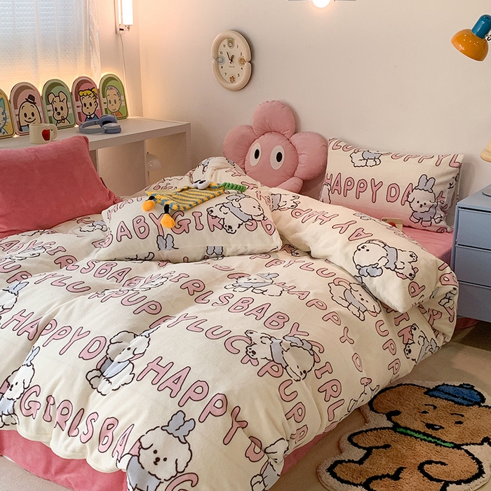 91家纺网 家纺一手货源 找家纺 昔可家纺 2024新款印花牛奶绒四件套系列-2023年热款系列 圣诞小萌狗