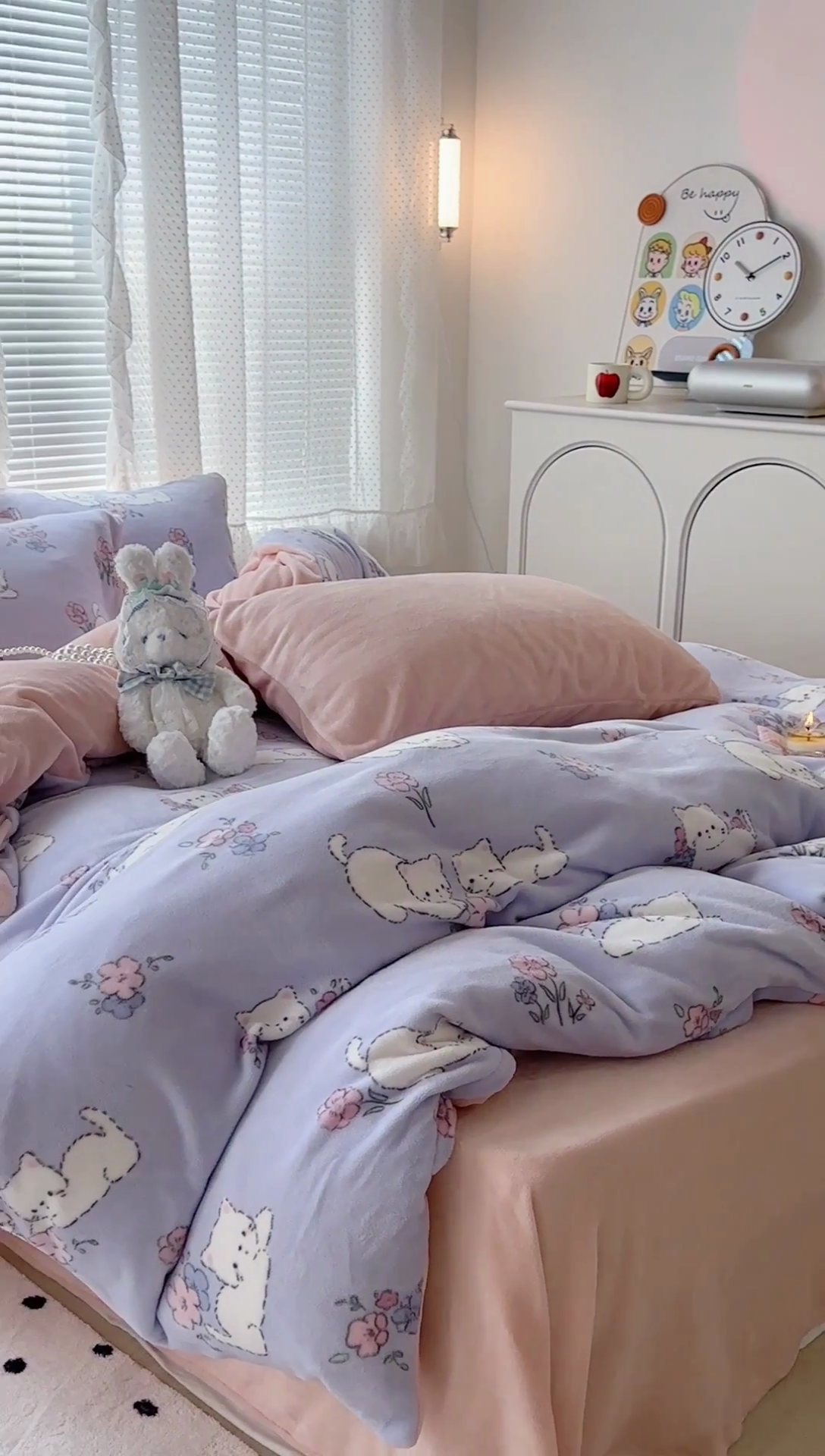 91家纺网 家纺一手货源 找家纺 昔可家纺 2024新款印花牛奶绒四件套系列-2023年热款系列 花花小猫咪