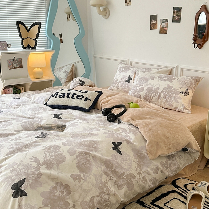 91家纺网 家纺一手货源 找家纺 昔可家纺 2024新款秋冬新款棉加牛奶绒四件套 暗蝶花影