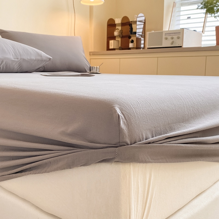 91家纺网 家纺一手货源 找家纺 眠帛家居 2024新款A类亲肤水洗棉纯色单品床笠三件套 浅灰