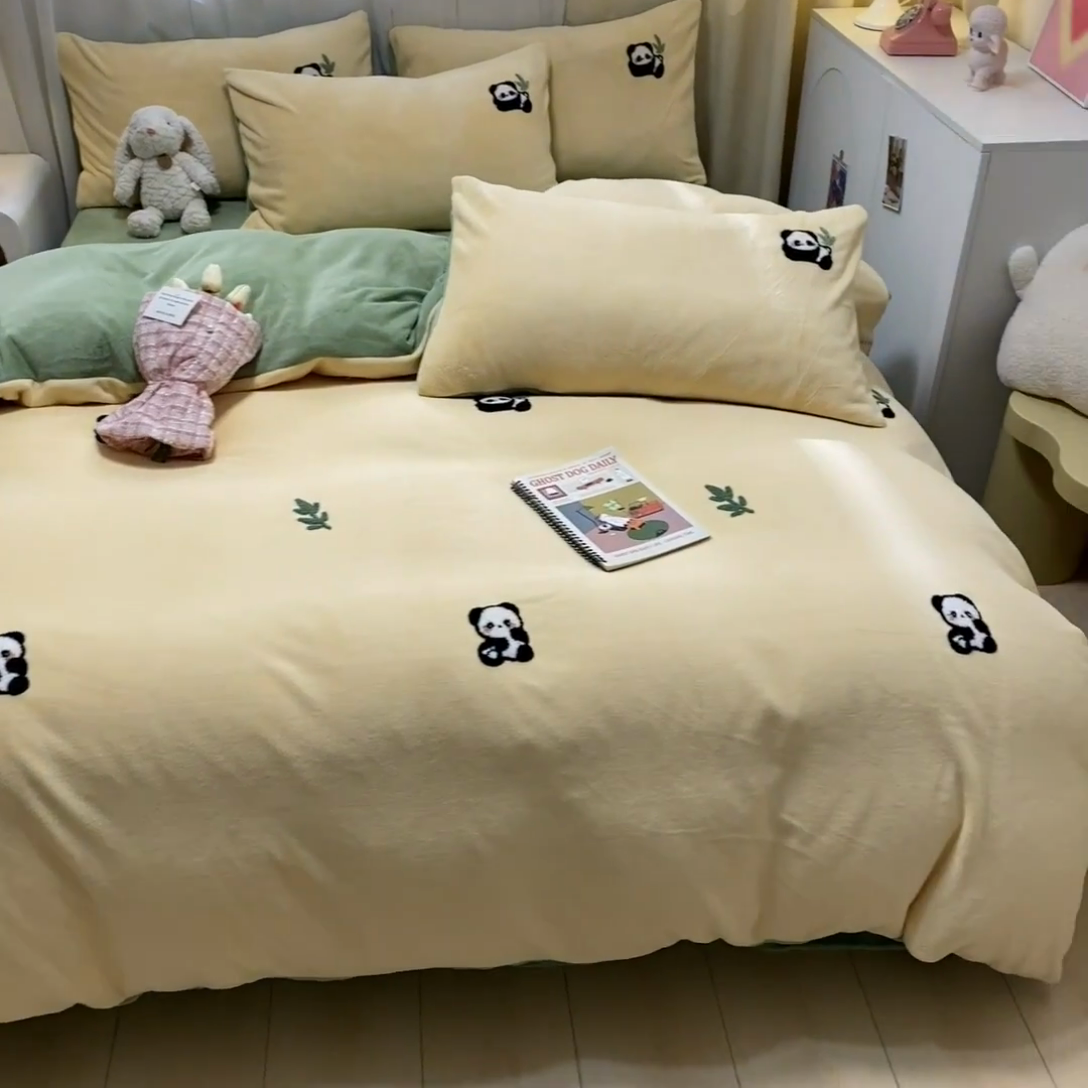 91家纺网 家纺一手货源 找家纺 （总）眠帛家居 2024新款高克重双拼牛奶绒毛巾绣四件套