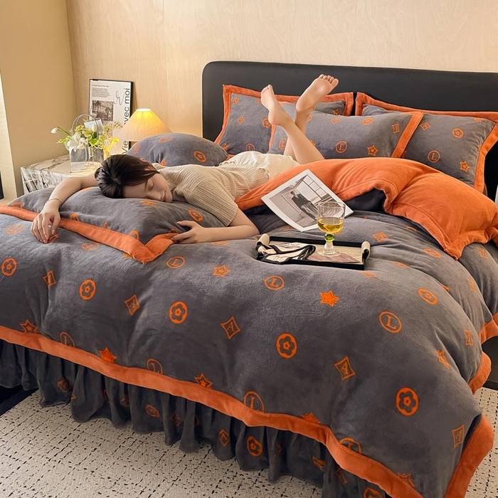 91家纺网 家纺一手货源 找家纺 茉保家纺 2024新款包边款印花牛奶绒床盖四件套 米兰-橘