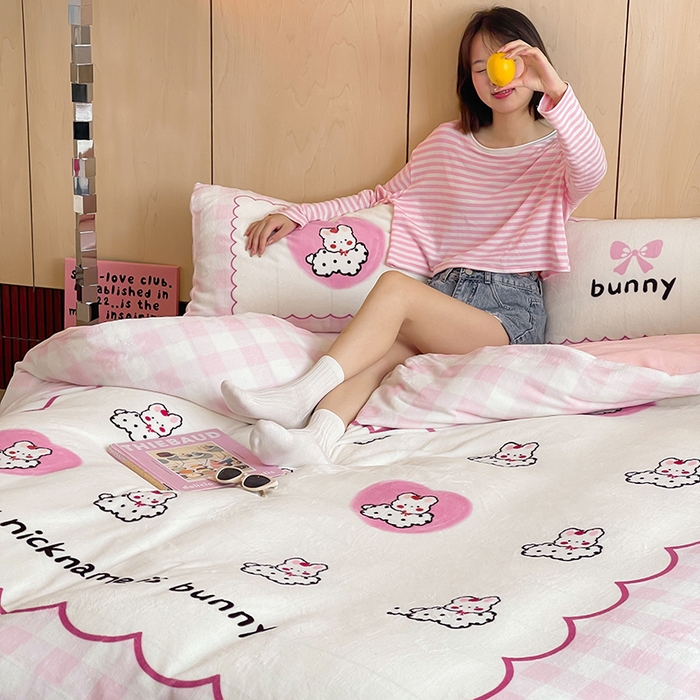 91家纺网 家纺一手货源 找家纺 （总）昔可家纺 2024新款大版数码印花设计师牛奶绒四件套