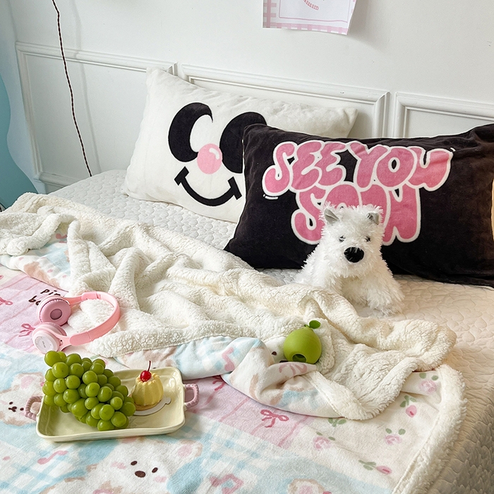 91家纺网 家纺一手货源 找家纺 昔可家纺 2024新款羊羔绒牛奶绒毛毯系列（三）-场景二-卡通系列 油画狗狗