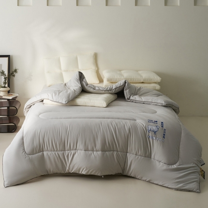 91家纺网 家纺一手货源 找家纺 （总）巴宝路 2025新款A类针织罗麻澳洲羊毛被