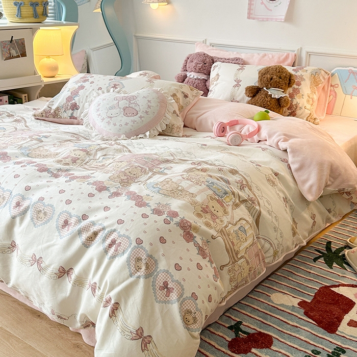 91家纺网 家纺一手货源 找家纺 昔可家纺 2024新款秋冬新款棉加牛奶绒四件套 洛丽塔爱心熊