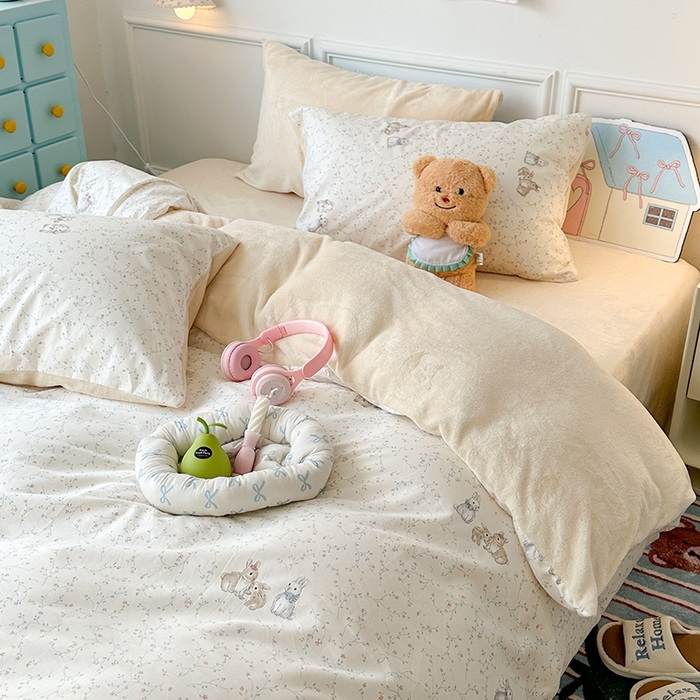 91家纺网 家纺一手货源 找家纺 昔可家纺 2024新款秋冬新款棉加牛奶绒四件套 花枝小兔