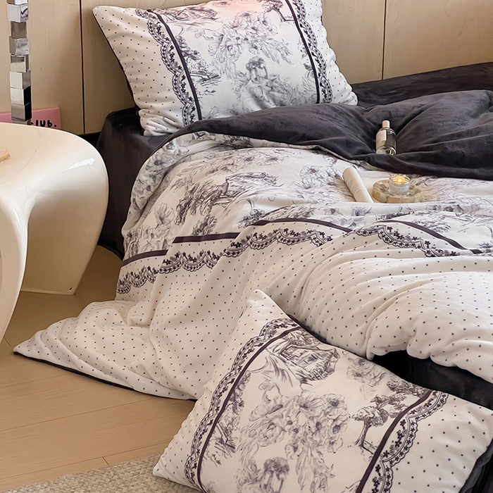 91家纺网 家纺一手货源 找家纺 昔可家纺 2024新款大版数码印花设计师牛奶绒四件套 复古庄园