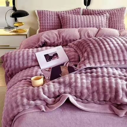 91家纺网 家纺一手货源 找家纺 玖琳家纺 2024新款A类大泡泡懒兔毛绒+牛奶绒四件套 紫色