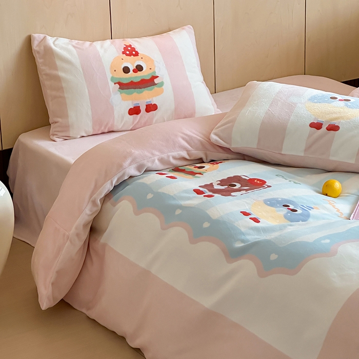 91家纺网 家纺一手货源 找家纺 昔可家纺 2024新款大版数码印花设计师牛奶绒四件套 奶油之家