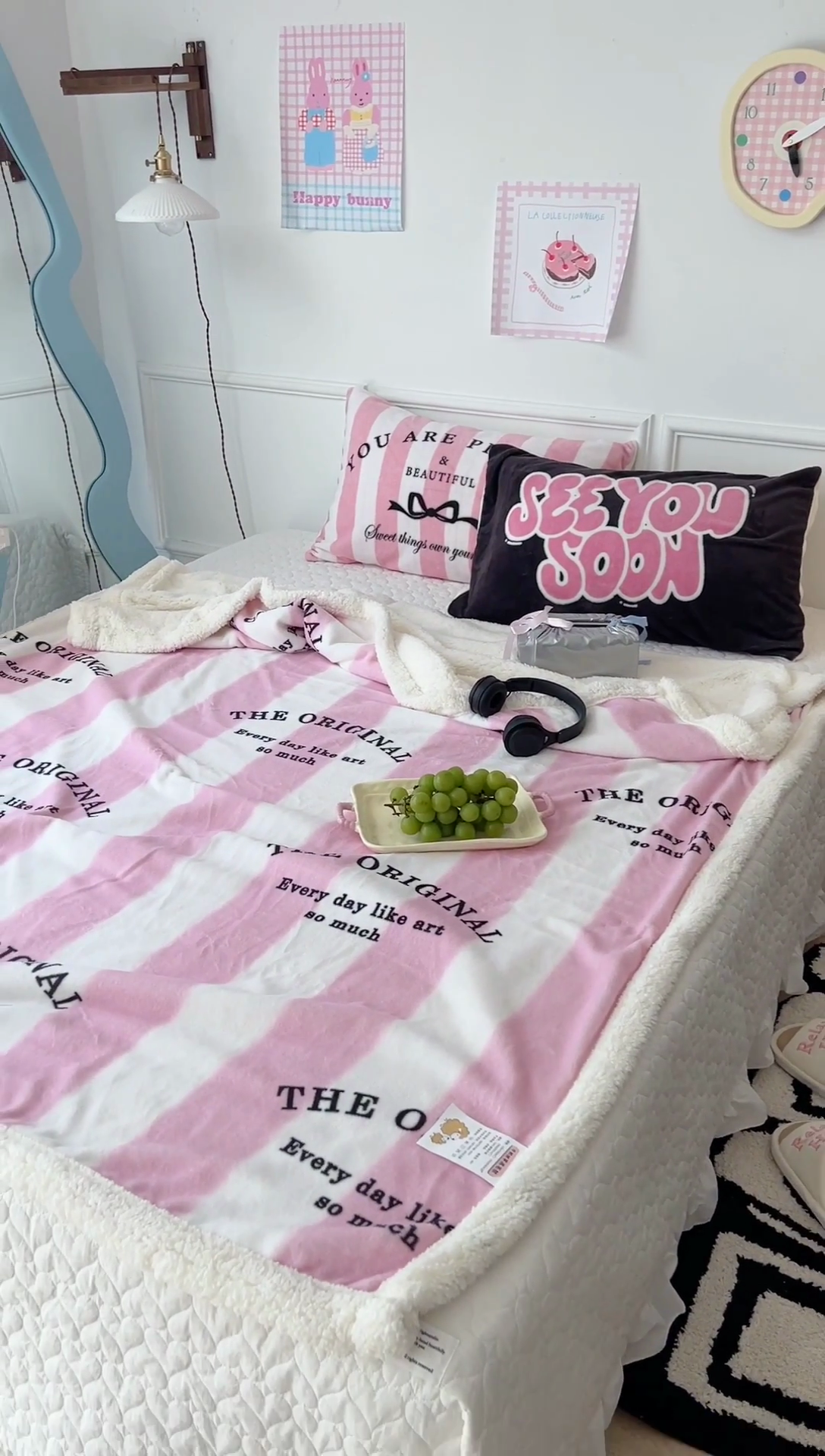 91家纺网 家纺一手货源 找家纺 昔可家纺 2024新款羊羔绒牛奶绒毛毯系列（三）-场景二-少女风系列 粉墨甜心