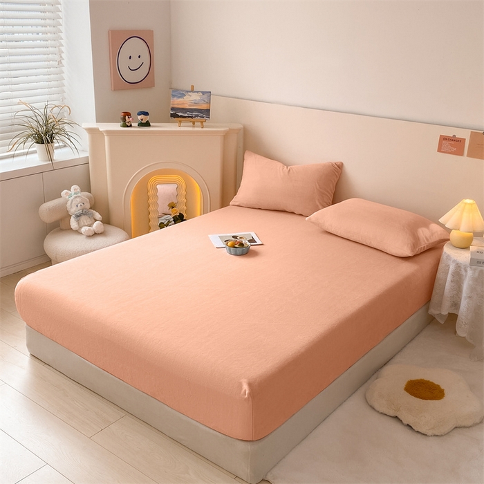 91家纺网 家纺一手货源 找家纺 眠帛家居 2024新款纯色高克重牛奶绒单床笠 奶油粉