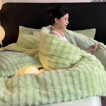 91家纺网 家纺一手货源 找家纺 品乐家纺 2024新款A类泡泡兔绒单被套 泡泡  淡雅绿