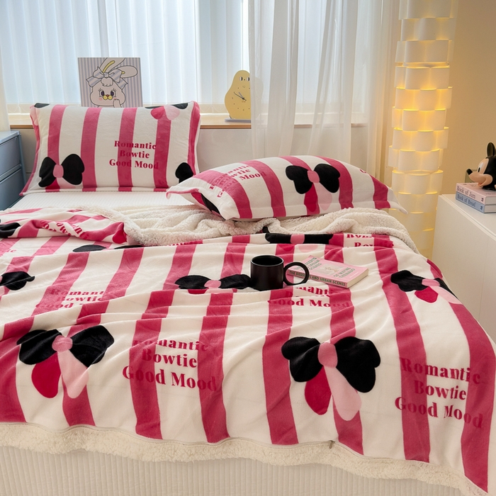 91家纺网 家纺一手货源 找家纺 花伞家居 2024直播新款牛奶绒羊羔绒多功能复合拉链被套款毛毯 毛毯-甜酷少女