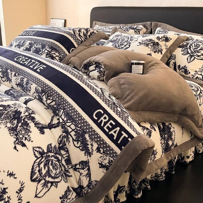 91家纺网 家纺一手货源 找家纺 茉保家纺 2024新款包边款印花牛奶绒床盖四件套 北欧花季-灰