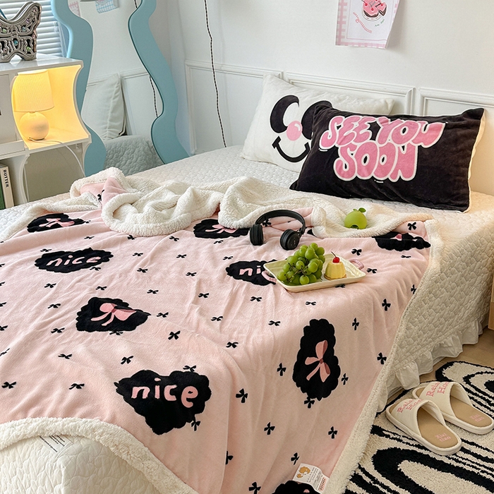 91家纺网 家纺一手货源 找家纺 昔可家纺 2024新款羊羔绒牛奶绒毛毯系列（三）-场景二-少女风系列 蕾系少女