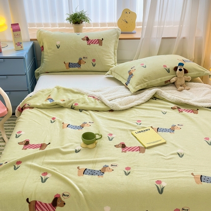 91家纺网 家纺一手货源 找家纺 （总）花伞家居 2024直播新款牛奶绒羊羔绒多功能复合拉链被套款毛毯