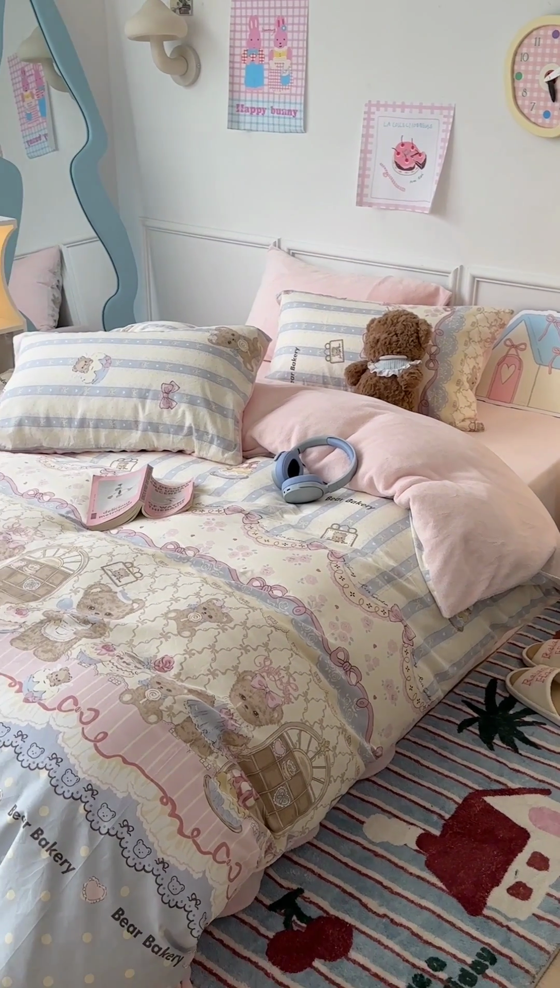 91家纺网 家纺一手货源 找家纺 昔可家纺 2024新款秋冬新款棉加牛奶绒四件套 美味蛋糕熊