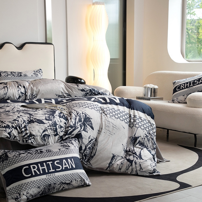 91家纺网 家纺一手货源 找家纺 色鬼布艺 2024新款婴儿绒数码印花牛奶绒四件套仿大牌直播爆款网红款 插画师