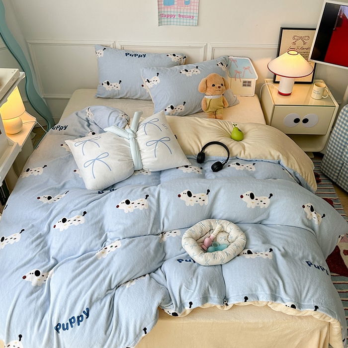 91家纺网 家纺一手货源 找家纺 昔可家纺 2024新款印花牛奶绒四件套系列-卡通系列 糖果小狗