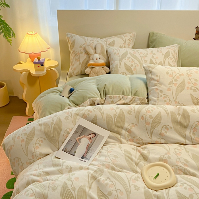 91家纺网 家纺一手货源 找家纺 呗旺鹿 2024新款高克重着色烂花雕花牛奶绒轻奢四件套 春日铃兰清新绿