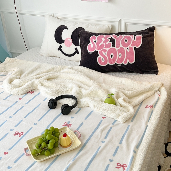 91家纺网 家纺一手货源 找家纺 昔可家纺 2024新款羊羔绒牛奶绒毛毯系列（三）-场景二-少女风系列 梦幻蝴蝶结