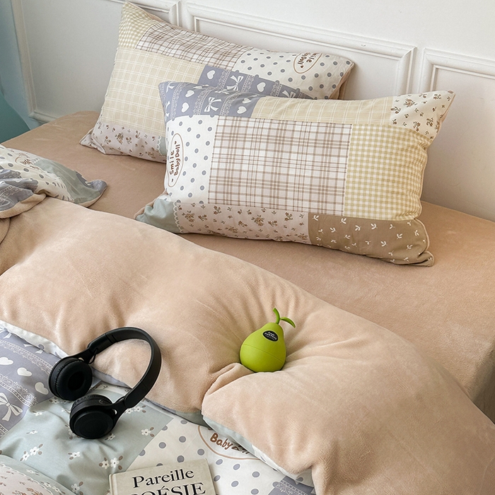 91家纺网 家纺一手货源 找家纺 昔可家纺 2024新款秋冬新款棉加牛奶绒四件套 拼接复古碎花