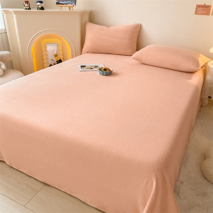 91家纺网 家纺一手货源 找家纺 眠帛家居 2024新款纯色高克重牛奶绒单床单 奶油粉