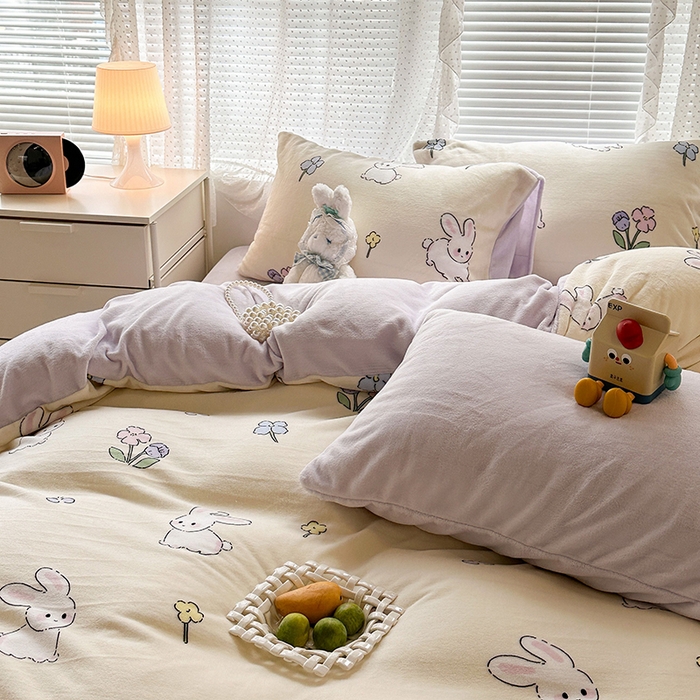 91家纺网 家纺一手货源 找家纺 昔可家纺 2024新款印花牛奶绒四件套系列-2023年热款系列 花小兔