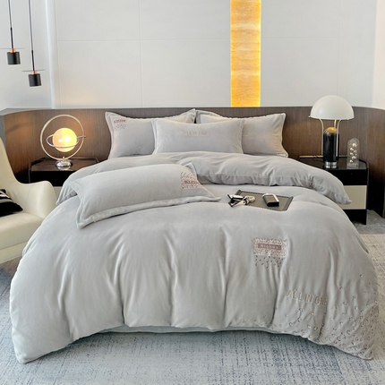 星尚家纺 2024全消光A类牛奶绒绣花四件套-豹纹 时尚灰