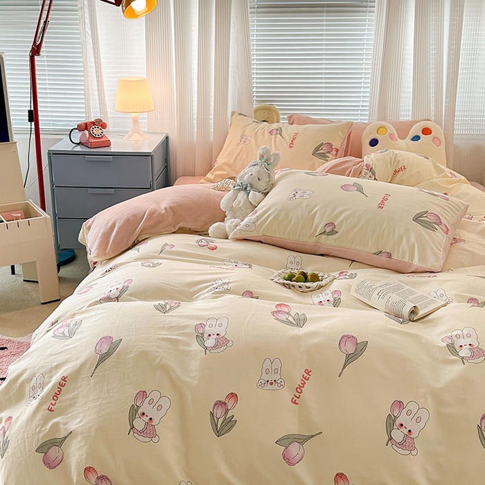 91家纺网 家纺一手货源 找家纺 昔可家纺 2024新款秋冬新款棉加牛奶绒四件套 软萌兔兔郁金