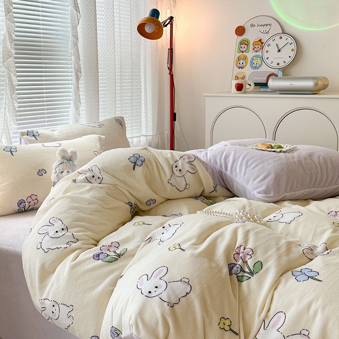 91家纺网 家纺一手货源 找家纺 昔可家纺 2024新款印花牛奶绒四件套系列-2023年热款系列 花小兔