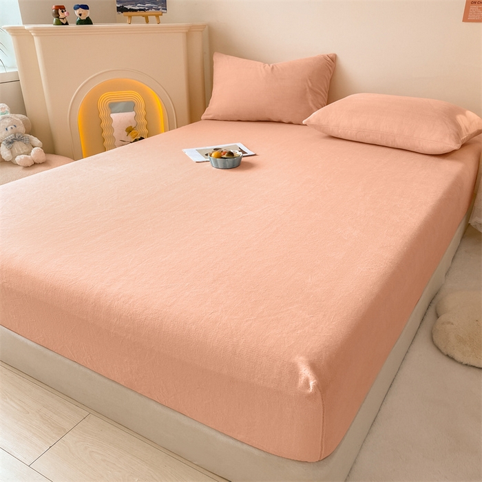 91家纺网 家纺一手货源 找家纺 眠帛家居 2024新款纯色高克重牛奶绒单床笠 奶油粉